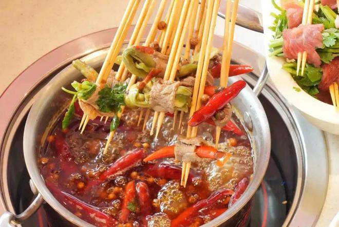 锅底5元起，人均只要50元！大斌家要做“串串火锅界的萨莉亚”！